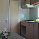 De La Buge Kamp alanı *