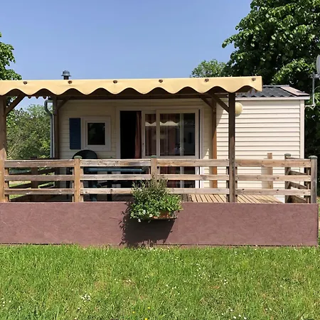 De La Buge Camping Rochefort-Montagne