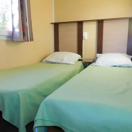 De La Buge Camping *